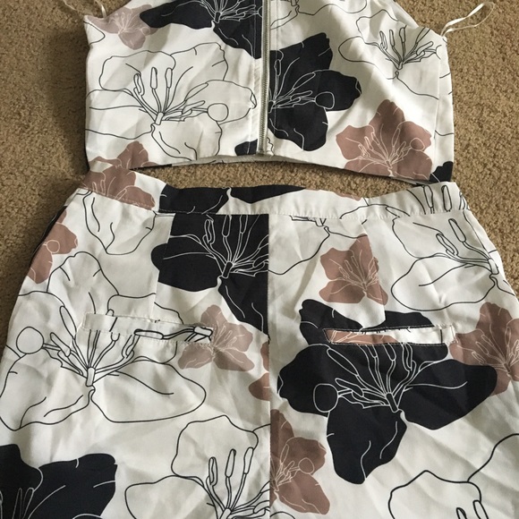 L’ATISTE by Amy Set crop halter top & pants Size S - Picture 9 of 14